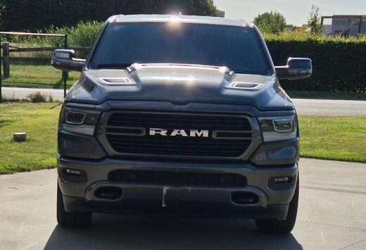 Dodge Laramie Sport