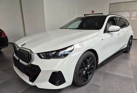 BMW i5 eDrive40 Touring  Mpakket