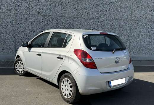 Hyundai 1.2i 1er Propriétaire / Prêt  Immatriculer