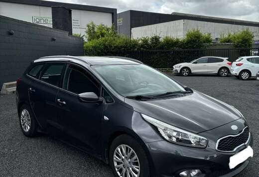 Kia 1.4i AIRCO TREKHAAK ALU