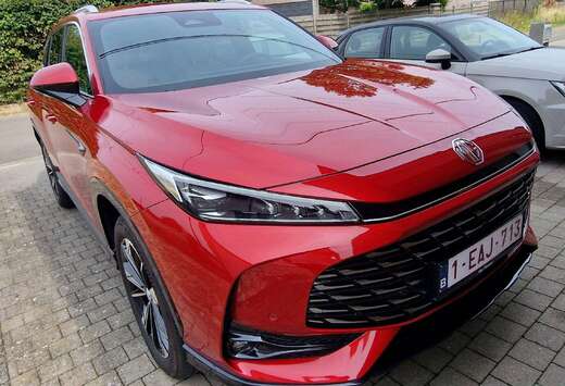MG HS 1.5 T-GDi Luxury DCT Luxury
