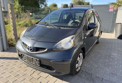 Toyota 1.0i VVT-i