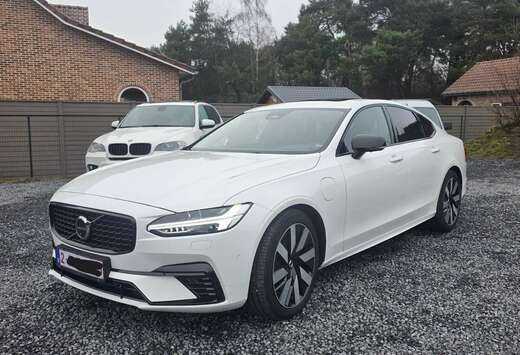 Volvo 2.0 T8 AWD PHEV Ultimate Dark