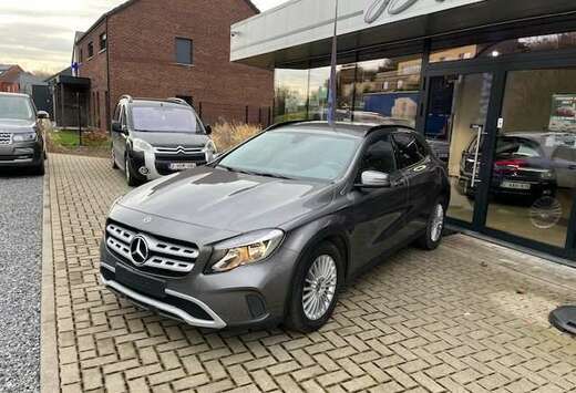 Mercedes-Benz GLA 180