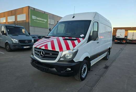 Mercedes-Benz 316 (Stock ID 44330)