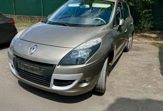 Renault 2.0 16V 140 CVT Luxe