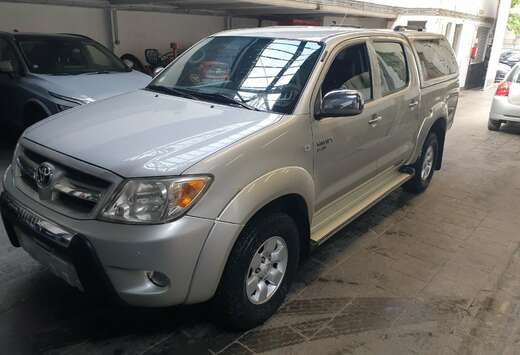 Toyota 2.5 Turbo D-4D 4WD SR