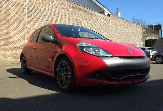 Renault 2.0i 16v Sport