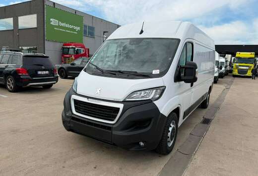 Peugeot (Stock ID 23525)