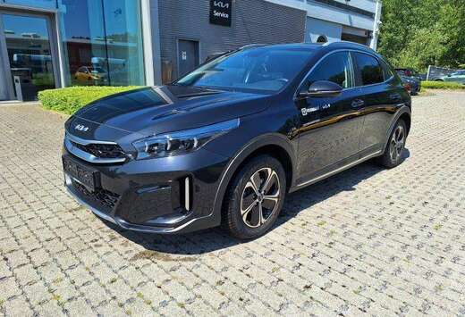 Kia PHEV hatchback