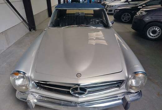 Mercedes-Benz 280 SL PAGODE