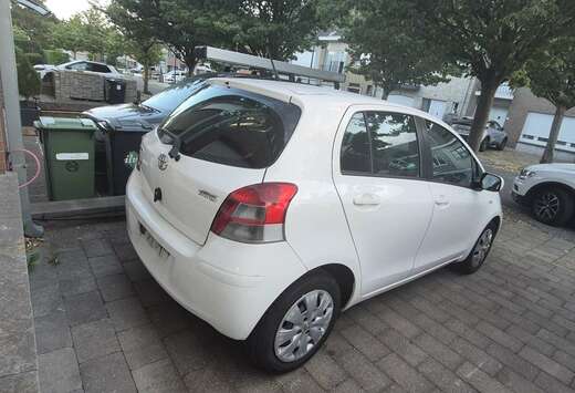 Toyota 1.3i 16v Linea Sol