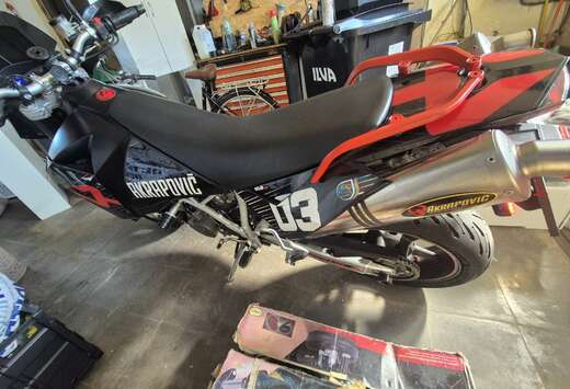 stikers full.Akra