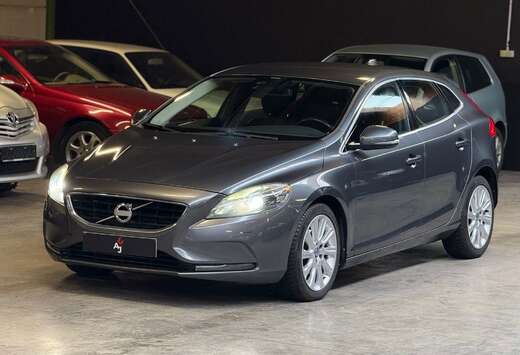 Volvo D2 Kinetic // Xénon // Export