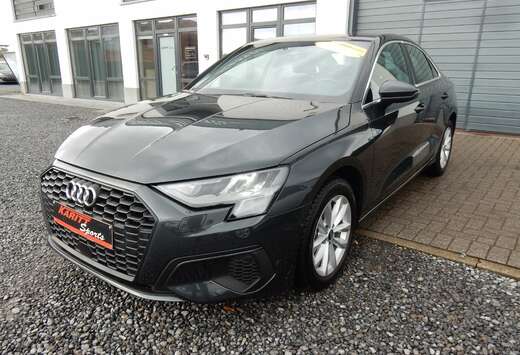 Audi A3 GPS/ CRUISE/ Sensoren v+a