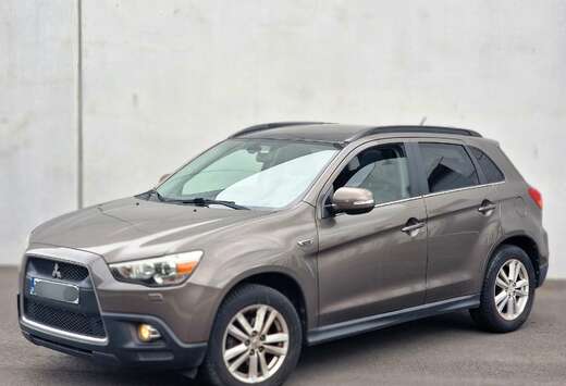 Mitsubishi 1.8 Di-D 2WD 12/2011 PERFECTE STAAT 215DKM