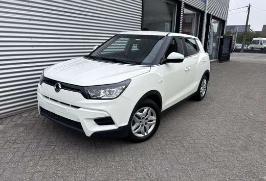SsangYong 1.6i e-XGi 2WD Crystal - Trekhaak