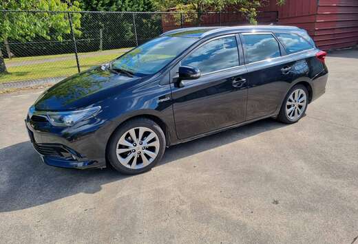 Toyota Auris SW HEV 1.8i HSD Business Plus E-CVT