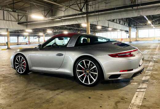 Porsche Targa 4 - APPROVED 2028 - 1st Owner - MY2017  ...