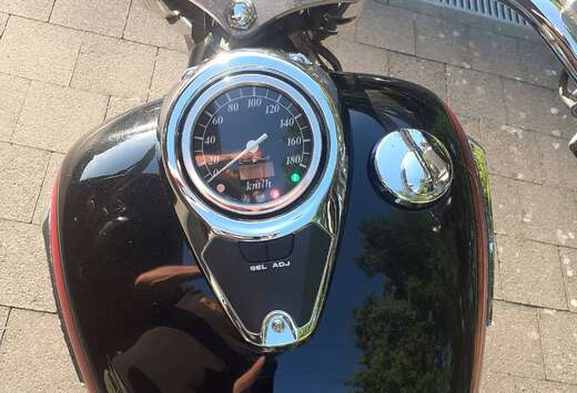 Suzuki Volusia 800