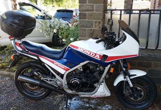 Honda VF1000 F