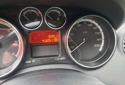 Peugeot SW 1.6 HDi Confort Pack