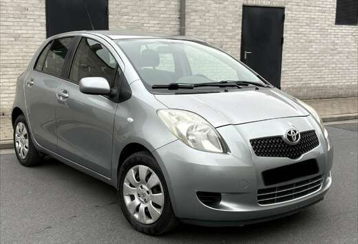 Toyota 1.0i PRTE  IMMATRICULER