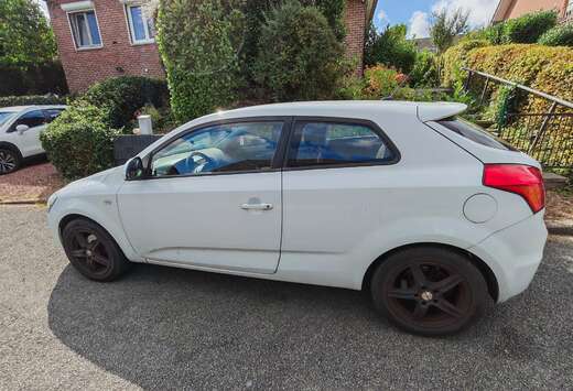 Kia 1.6 Turbo CRDi VGT iBlack/iWhite