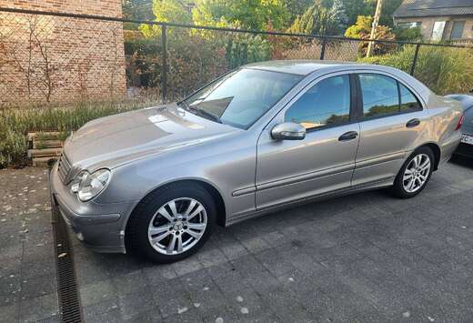 Mercedes-Benz C 220 CDI Classic (EURO 4)