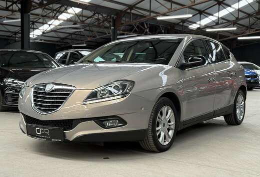 Lancia 1.4 i TurboJet * GPS * CLIM AUTO * RADAR AV/AR ...