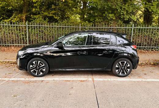 Peugeot 1.2i Hybrid Allure e-DCS