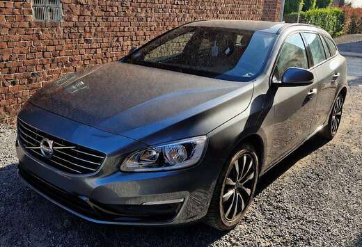 Volvo V60 2.0 T3 Dynamic Edition (No Fleet)