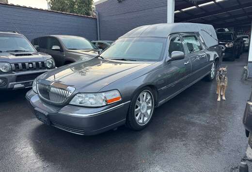 Lincoln Corbillard V8 Belge  depuis neuf !! 106000 km