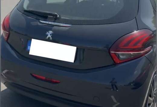 Peugeot 1.0 PureTech 68ch BVM5 Like