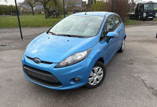 Ford Fiesta 1.6 TDCi * 5 PORTES * CLIM *