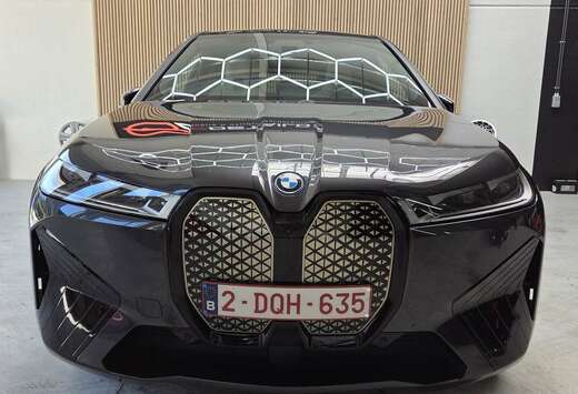 BMW 111.5 kWh M60