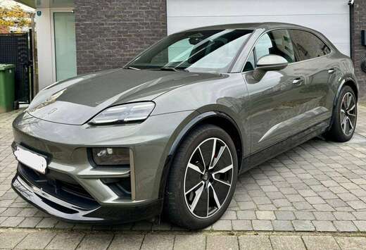 Porsche e-Macan 100 kWh Turbo