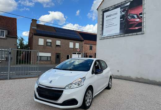 Peugeot 208 1.2i PureTech Like S