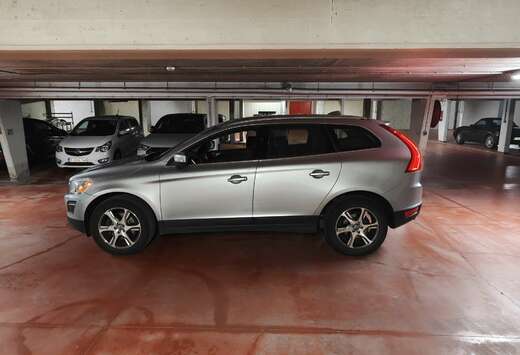 Volvo 2.4 D3 AWD Summum Geartronic