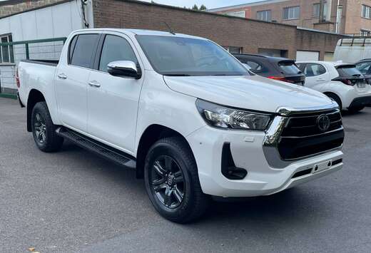 Toyota 2.4D-4D 4WD AUTOMATIK NAVI CLIMA MARCHE PIED B ...