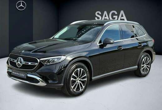 Mercedes-Benz d 4MATIC Luxury Toit Pano