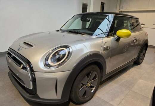 MINI Mini Cooper SE essential trim