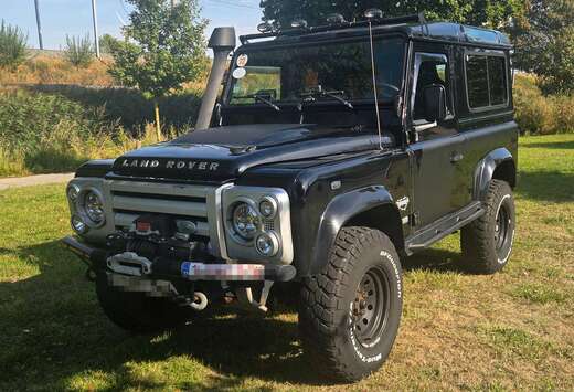 Land Rover Defender 2.4 Turbo SVX