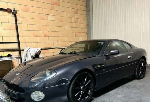 Aston Martin Vantage Coupe V12