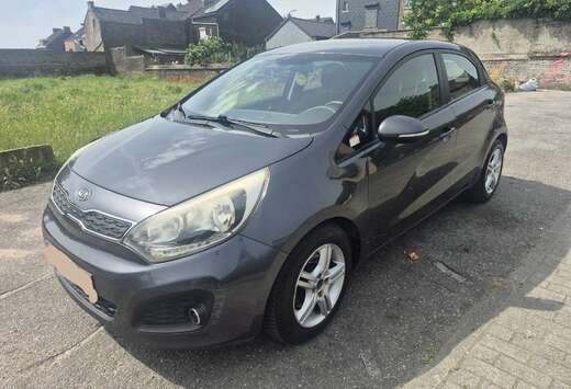 Kia 1.4 CRDi prete immatricule 2012 start stop 2clei