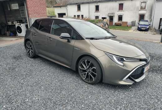 Toyota Corolla Hybrid 2.0 Premium Plus e-CVT