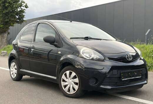 Toyota Toyota Aygo 1.0 facelift * Carnet entretien su ...