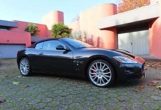 Maserati Nieuw gekocht.1ste eigenaar.