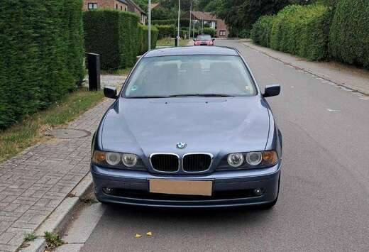 BMW 525iA