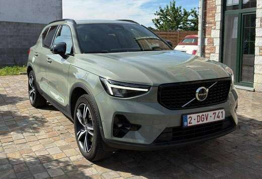 Volvo 2.0 B3 MHEV Ultimate Dark Design DCT